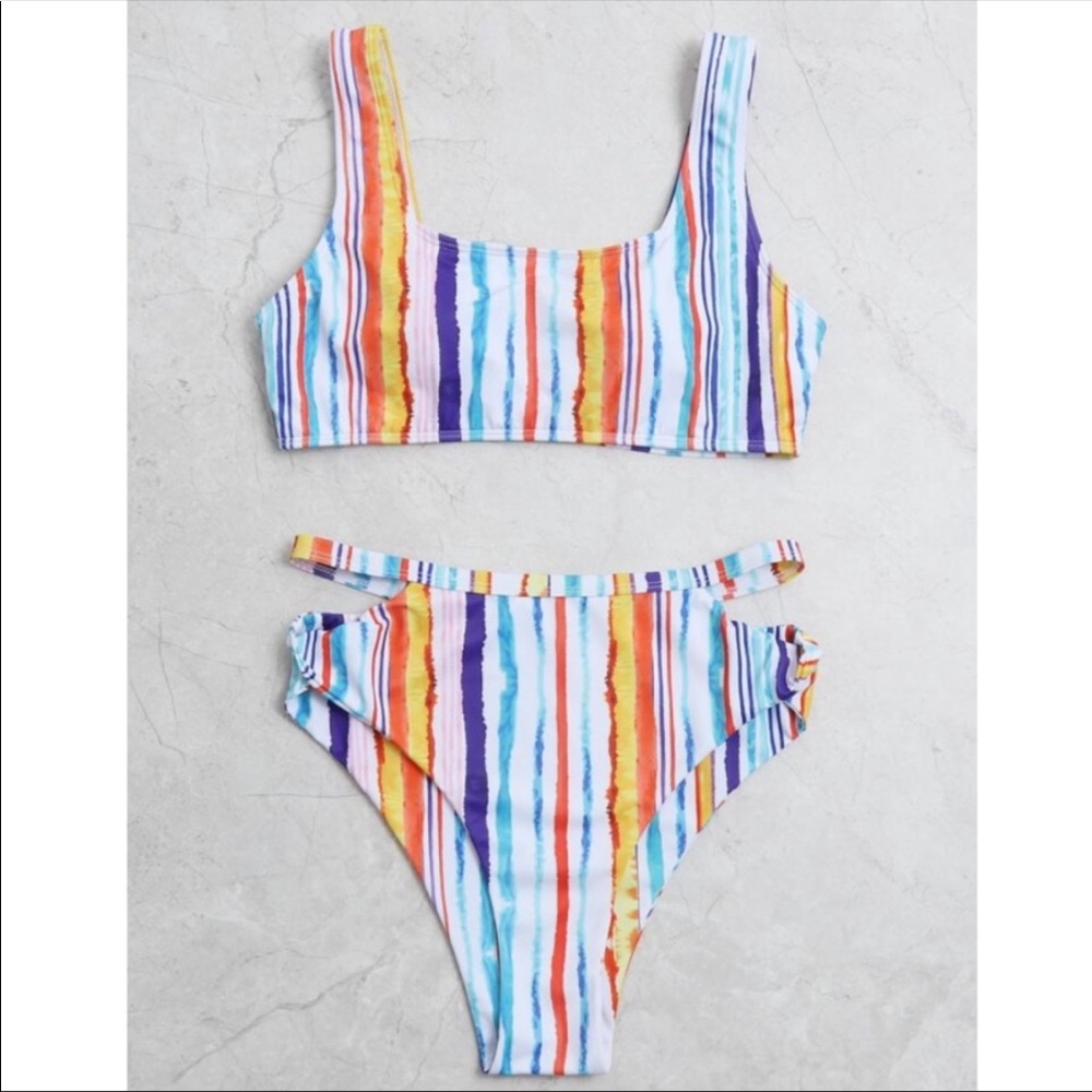Cute Multicolored Cut Out High Waisted Bikinis Set - Picture 3 of 7